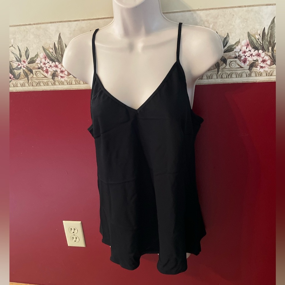 Women's Black V-Neck Spaghetti Strap Camisole